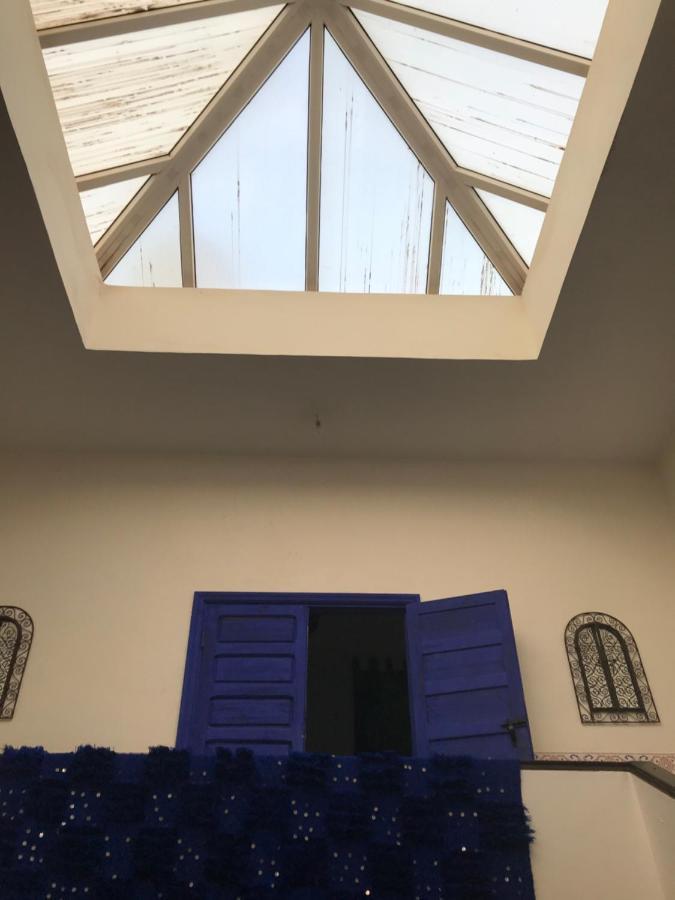 Maison Riad Traditionnel Idealement Situe A Marrakech Marraquexe Exterior foto