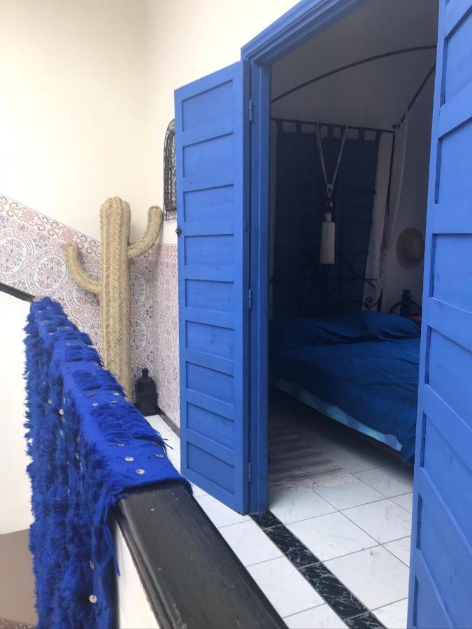Maison Riad Traditionnel Idealement Situe A Marrakech Marraquexe Exterior foto