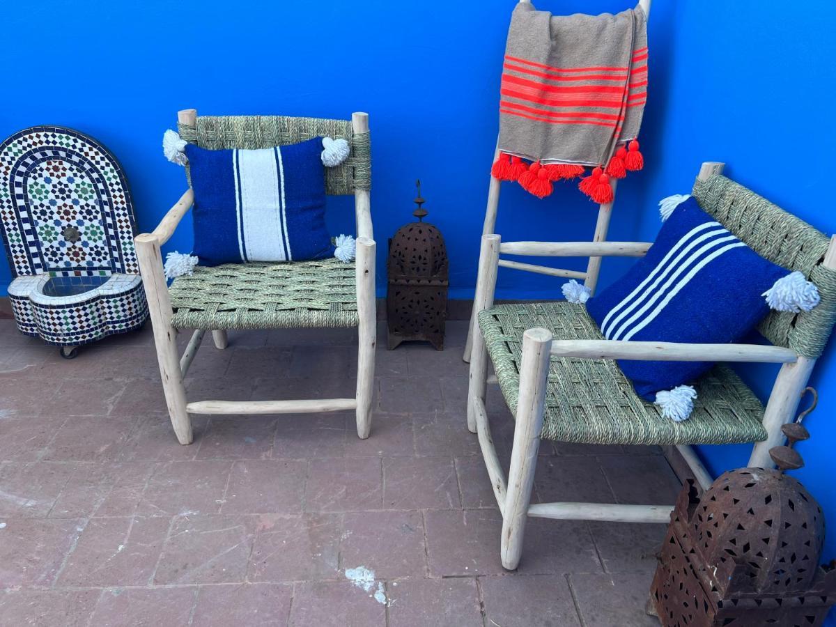 Maison Riad Traditionnel Idealement Situe A Marrakech Marraquexe Exterior foto