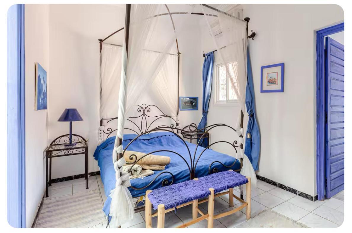Maison Riad Traditionnel Idealement Situe A Marrakech Marraquexe Exterior foto